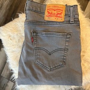 Levi’s 511, 33x30, light grey.
